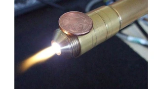 2010 hat die FH Aachen den ersten Mikroplasmastrahl entwickelt, der mit einer Transistorschaltung bei 100 W angetrieben wird. 
