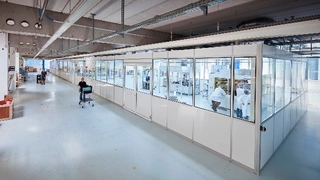 Am Standort Weikersheim verfügt Data Modul über 400 qm Reinraumfläche. 