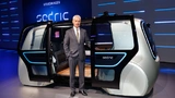 VW-Boss Matthias Müller präsentierte auf dem Genfer Autosalon den »Sedric« (Self driving car).