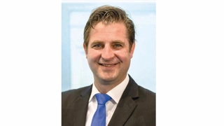 Martin Steger, iesy