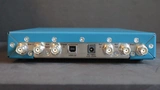Bild 2: Rückseite beim Tektronix TTR506A: BIAS-, Referenz- und Triggerports, USB-2.0 und Stromversorgung. 