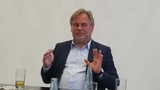 Eugene Kaspersky im Gespräch auf der Hannover Messe 2017.