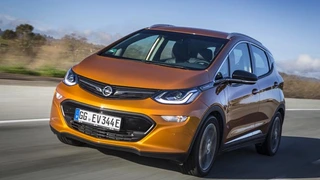 Platz 80 (0,7 Prozent) ging u.a. an Opel. Die Ex-GM-Tochter verlor im Vergleich zum Vorjahr 0,1 Prozent der Stimmen und damit fünft Plätze.