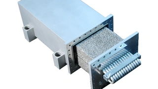 Das im italienischen Entwicklungszentrum von Aavid Thermalloy in Zusammenarbeit mit der Europäischen Weltraumorganisation entwickelte pulsierende Heatpipe-System REXUS wurde vom Esrange Space Center im nordschwedischen Kiruna gestartet. Es handelt si