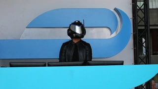 Wie hält man Rennbesucher über Stunden bei Laune? Genau mit einem DJ und Musik!