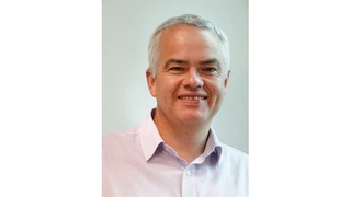 Tim Burgess, Renesas