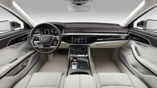 Cockpit im Audi A8 L