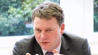 Michael Singer, Erni