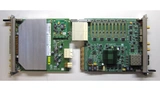 Bild 5: „Kartendoppel“ im MTCA.4-Standard bestehend aus Advanced Mezzanine Card (AMC, rechts) und Rear Transfer Module (RTM, links). Verbunden sind beide Karten über eine sogenannte „Zone 3“-Steckverbindung.