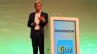 Die Herausforderung »autonomes Fahren« lässt sich nur gemeinsam stemmen, wie Elmar Frickenstein, Bereichsleiter Autonomes Fahren bei BMW in seiner Keynote erklärte.