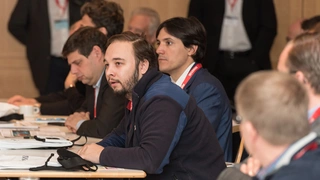 Wireless Congress 2017 - Teilnehmer fragt den Referenten.
