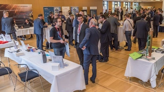 Wireless Congress 2017 - begleitende Ausstellung ist Treffpunkt in den Vortragspausen.