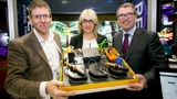 Internet der Dinge Out-of-the-Box: Ivan O’Connor (Action Point), Aongus Hegarty (Dell EMC) und Aisling Keegan (Dell EMC) stellen IoT-PREDICT vor.