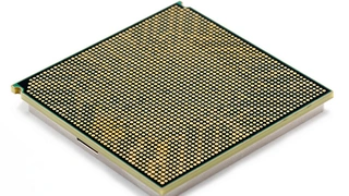 Mit dem Power9-Prozessor vervierfacht IBM die Datenübertragungsrate gegenüber der vorherigen Prozessorgeneration Power8.