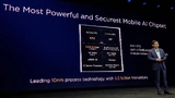 Der Smartphone-Chipsatz Kirin 970 verfügt neben einer Achtkern-CPU und einer 12-Kern-Mali-G72-Grafikeinheit zum ersten Mal über ein neuronales Netz in Form einer NPU, die KI-Funktionen bereitstellt. 