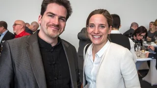 Rechts Frau Bürklin