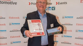 Paul Allen von Pico Technology hat als stolzer Preisträger gleich noch das ausgezeichnete USB-Oszilloskop mitgebracht.