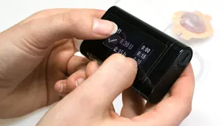 Groß, größer, Insulunpumpe: Das Touchdisplay nimmt fast die gesamte Gehäusefläche ein.