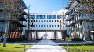 BMW hat in Unterschleißheim seinen neuen Campus für autonomes Fahren eröffnet.