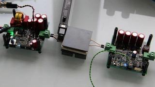 Wireless Power Entwicklungssystem mit 200 W Leistung von Würth Elektronik eiSos im Testbetrieb beim Workshop des Wireless Power Congress 2018.