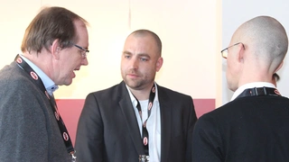 Teilnehmer des Wireless Power Congress 2018 im Gespräch.