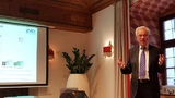 Dr. Bernd Schaefer, Mikroelektronik Marktexperte des ZVEI, stellt in München die Mikroelektronik-Trendanalyse bis 2022 vor.