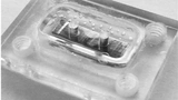 Die MSM-Mikropumpe kommt ohne Mechanik aus. 