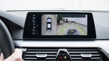 Einparkvorgang mit BMW Wireless Charging 