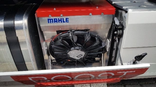 Das »e-Waste Heat Recovery System« für Nutzfahrzeuge von Mahle entnimmt Wärme aus dem Abgasstrom und wandelt sie in elektrische Energie um.