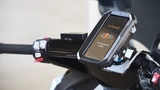 Display mit dem Hinweis Rettungsgasse bei BMW Motorras