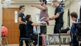 Jered Chinnock (3.v.l) seht mit seinem Therapieteam in der Mayo Clinik.