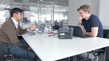 Satoshi Endo, Produktmanager "Thermal Solutions & Ceramic Devices" und WARR-Projektleiter Martin Riedel