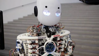 Roboter auf Fahrrad