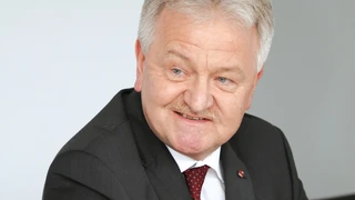 Dr. Christian Veit, Hongfa