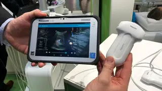 Philips hat zudem gemeinsam mit ITT die weltweit erste integrierte Tele-Ultraschall-Lösung auf den Markt gebracht. Lumify mit Reacts erweitert das appbasierte System für die mobile Point-of-Care-Sonographie – Live Streaming und synchrone Zwei-Wege-Au