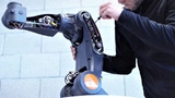 Mit dem Schnellstartpaket von Synapticon sollen Maschinenbauer künftig Kleinroboter rasch serienmäßig fertigen können.