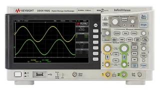 Oszilloskop DSOX1102G mit eingebautem Funktionsgenerator, gestiftet von Keysight.