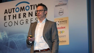 Martin Hiller, technischer Leiter Logische Elemente und Softwarearchitektur bei der Volvo Car Group, hält die Eröffnungs-Keynote „Auf dem Weg zu einer zentralen Rechnerarchitektur für E/E-Systeme im Fahrzeug“.