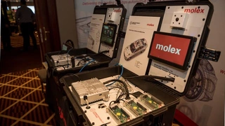 Es wurden auch interessante Lösungen vorgestellt. So zeigte Molex seine 10-Gbit/s-Automotive-Ethernet-Netzwerklösung. 