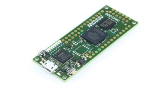 Das FGPA-IoT-Board MAX1000 von Arrow ist eine Low-cost-Plattform mit dem Intel MAX10-FPGA. Es kann direkt über die USB-Schnittstelle des Entwicklungsboards programmiert werden. Die nötigen Softwaretools hat Arrow dazugepackt