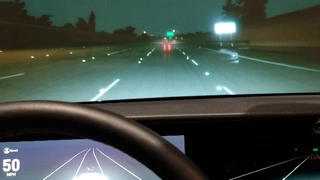 Der Simulator kann beliebige Umgebungsbedingungen, hier ein nächtliches Szenario, darstellen.