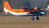 Forschungsflugzeug Dornier Do 128-6 ausgerüstet mit den optischen Sensoren bei Anflug auf den Flughafen Braunschweig.