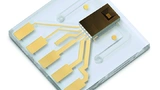 Der Miniatur-Durchflusssensor LPG10 integriert einen digitalen CMOSens-Mikrosensor auf einem mikrofluidischen Chip von nur 10 x 10 mm². Downmount-Anschlüsse erlauben eine kompakte Integration in fluidische Systeme.