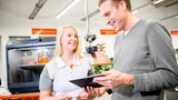 Nadine Voß ist 19 Jahre alt und absolviert bei Weidmüller eine Ausbildung zur Industriemechanikerin. Den Großteil ihrer Ausbildung hat sie im Bereich der Schlosserei und dem Vorrichtungsbau verbracht und dort an komplexen Aufgaben und kleinen Projekt