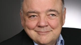 Robert Kraus, CEO von Inova und einer der Gründer der ISELED-Allianz: »Mit unserem neuen ILaS Bus Konzept auf Basis des ISELED-Protokolls können nicht nur LED-Elemente, sondern weitere Komponenten wie Matrix-LED-Leuchten, Sensoren und Aktoren in hohe