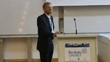 Dr. Daniel Wienholtz von BMW erklärte in der zweiten Keynote: »Wir sind da, weil wir Probleme mit der Bordnetzentwicklung bekommen.« 