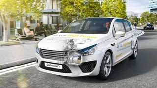 Ein Voll-Hybrid-Fahrzeug mit 48-V-Technik galt bislang als nicht realisierbar. Kann ein Hybrid-Fahrzeug auch rein elektrisch fahren, arbeitet der elektrische Teil des Antriebs üblicherweise mit Hochvolttechnik, also Spannungen von bis zu 800 V. Conti