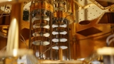 Blick in das Herz eines Quantencomputers: Heri befinden sich die Qubits, die auf eine Temperatur nahe dem absoluten Nullpunkt gekühlt werden müssen. 