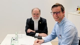 Dr. Joseph Reger im Gespräch mit  Tobias Schlichtmeier, Elektronik.