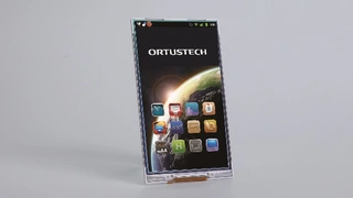 Flaches und sonnenlichttaugliches Display von Ortustech